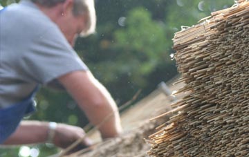 professional Thorpe By Water thatchers